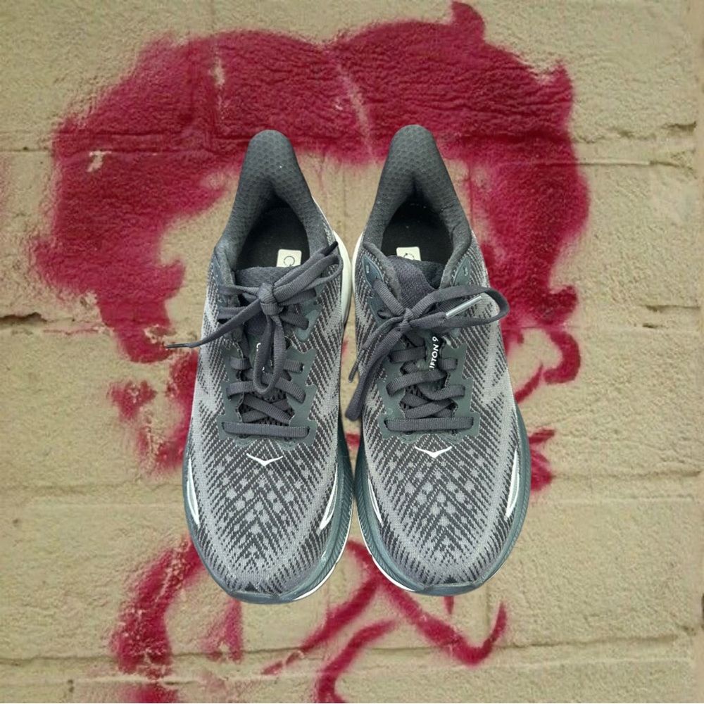 Womens Hokas clifton 9